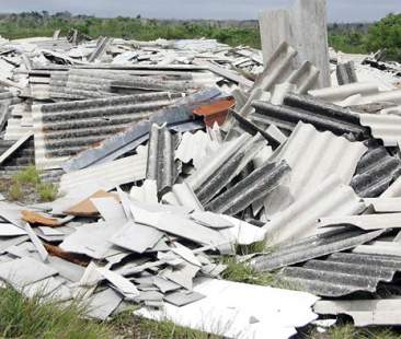 Amianto, in Sicilia 600 morti l’anno Amianto, in Sicilia 600 morti l’anno