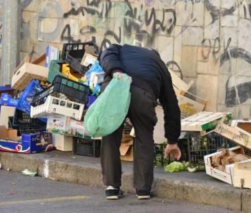 Istat: quasi 5 milioni di italiani si trovano in povertà assoluta