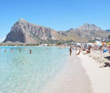 Turismo, gli stranieri preferiscono la Sicilia