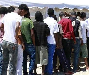 Migranti: le istituzioni cooperino per la gestione dell’accoglienza