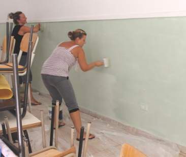 Per le scuole dell’obbligo fondi col contagocce: lo Stato in aiuto