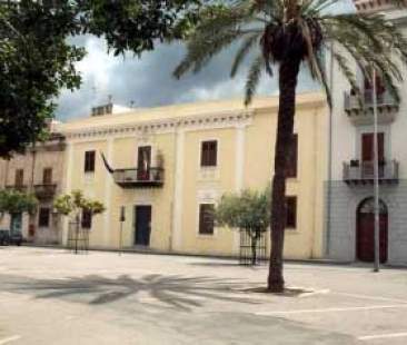 Palermo – Partinico, caos sugli sgravi Tari. Scontro tra cittadini e Comune