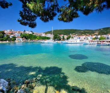 Alla scoperta di Skiathos, la star dell’Egeo e la più mondana delle isole Sporadi