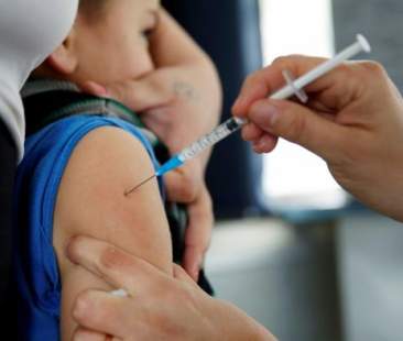 Vaccini, mini-guida per i genitori alle prese con i nuovi obblighi
