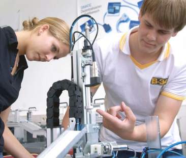 Formazione, con l’Iefp la Sicilia sperimenta il sistema duale Formazione, con l’Iefp la Sicilia sperimenta il sistema duale