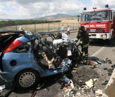 Viabilità Italia, 384 morti in estate Viabilità Italia, 384 morti in estate