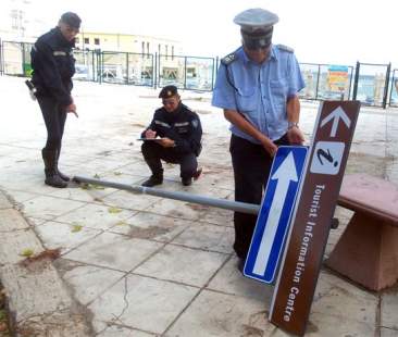 Palermo – Sono arrivati i primi acquazzoni ed è subito caos