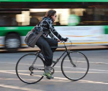 Siciliani “stressati” nel traffico. Meno dell’1% va a lavoro in bici
