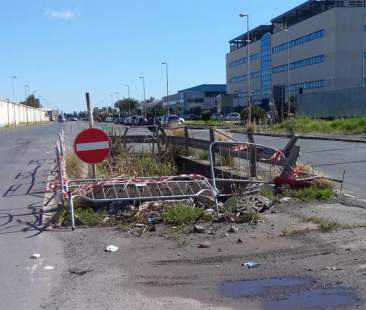 Catania – Zona industriale a secco