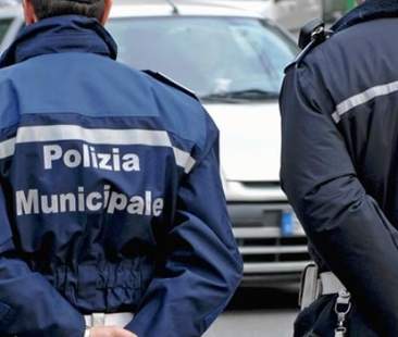 Palermo – Volantinaggio abusivo in tutta la città