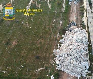 Rifiuti pericolosi: discarica sequestrata nel ragusano