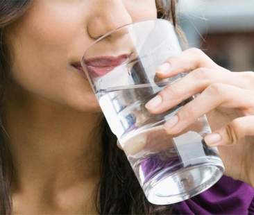 Acqua, risorsa essenziale e insostituibile per mantenere il corpo in piena forma