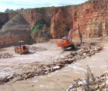 Siracusa, l’area vincolata diventa una cava abusiva: sequestrata