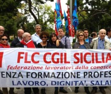 Formazione, guerra sindacale. La protesta dei lavoratori