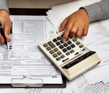 Pressione fiscale in calo dello 0,4% ma Italia resta tra le più tartassate