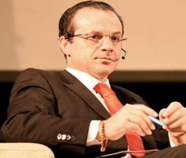 Guerra aperta tra Cateno De Luca e la Procura di Messina