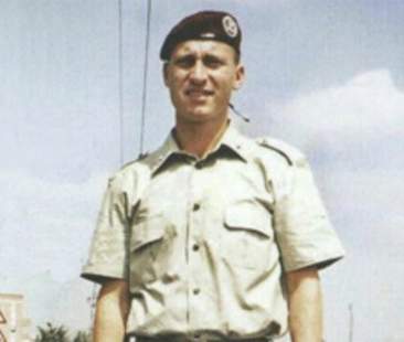 Emanuele Scieri: il parà non si suicidò, ma fu aggredito Emanuele Scieri: il parà non si suicidò, ma fu aggredito