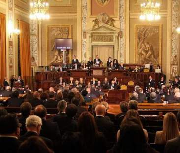 Ars, via ai lavori con il tormentone-Micciché