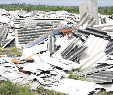 Amianto negli edifici pubblici, bando da 6 mln per le bonifiche