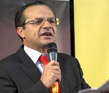 Primo cambio di casacca all’Ars: Cateno De Luca lascia l’Udc