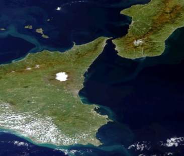 La Sicilia si allontana dall’Italia (e non è un modo di dire)