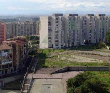 Catania – Librino tra fosse e discariche, cosa resta dopo Mattarella