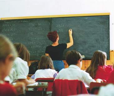 Scuola, iscrizioni on line: licei in crescita