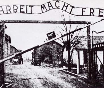 La scuola e la memoria storica per insegnare a vivere il presente La scuola e la memoria storica per insegnare a vivere il presente