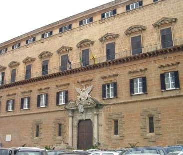 Tetto stipendi Ars, firmato l’accordo