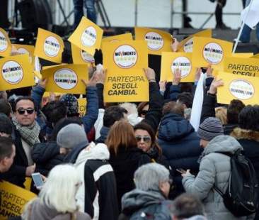 Catania – Valanga Cinque stelle. Camera e Senato, fuori i “big”