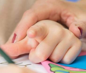 Così una Onlus di Acireale dà voce ai bimbi con sindrome Angelman Così una Onlus di Acireale dà voce ai bimbi con sindrome Angelman