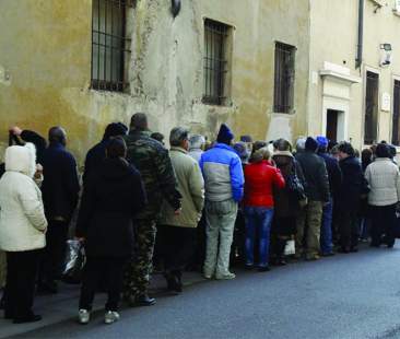 Quasi 1 italiano su 4 è a rischio povertà