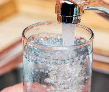 Acqua del rubinetto, chi ha paura? In Sicilia più di una famiglia su due Acqua del rubinetto, chi ha paura? In Sicilia più di una famiglia su due