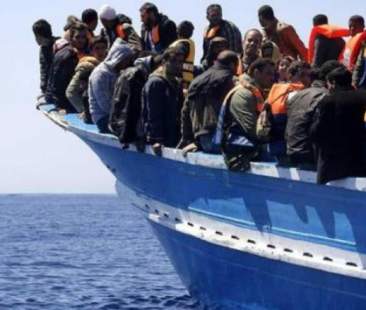 Migranti: sbarchi a Messina e Lampedusa