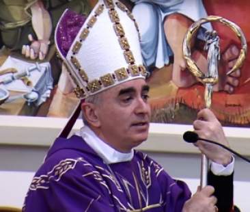 Vescovo scrive testo rap per matrimonio Fedez