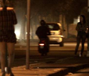 Palermo: Orlando dichiara guerra a prostitute e clienti