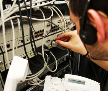 Messina Denaro: intercettazioni, boss “Come Padre Pio” Messina Denaro: intercettazioni, boss “Come Padre Pio”