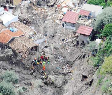 Dissesto, cantieri in alto mare