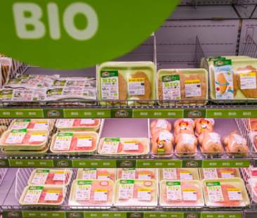 Mangiare sano e biologico costa il 47% in più