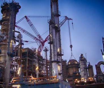 Petrolchimico: Esso cede raffineria Augusta a Sonatrach