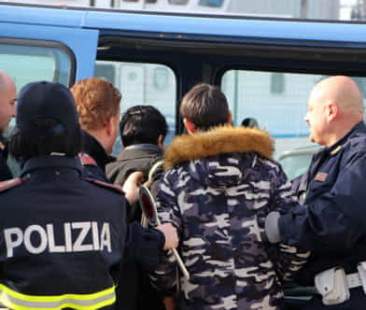 Terrorismo: supporto a formazioni jihadiste, 14 provvedimenti d’arresto