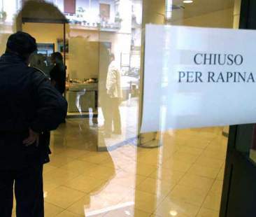 Banche e sicurezza, in Sicilia rapine in calo del 73,1%