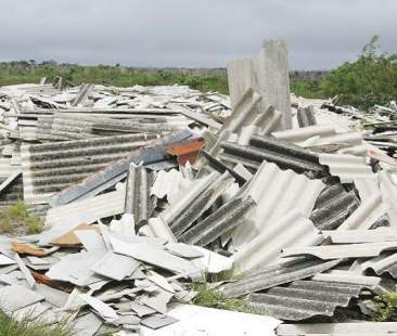 Amianto, 6mila morti all’anno: “Un trend destinato a crescere”