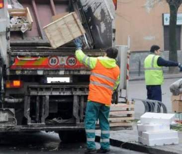 Catania – Rifiuti, appalto ponte per 103 giorni. Valida soltanto l’offerta della Dusty