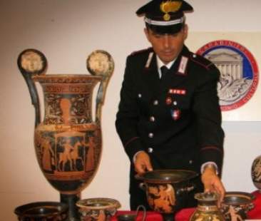 Traffico reperti archeologici: Carabinieri sgominano banda transnazionale