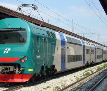Mobilità, i treni restano vuoti in Sicilia. Solo un cittadino su 100 li usa per spostarsi