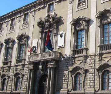 Catania – Su ogni cittadino grava un debito finanziario di 1.830 euro