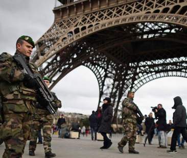 Terrorismo-fobia: la paura di attacchi frena le vacanze degli italiani