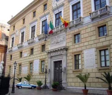 Palermo – La Corte dei Conti avverte il Comune: sessanta giorni per correggere i bilanci
