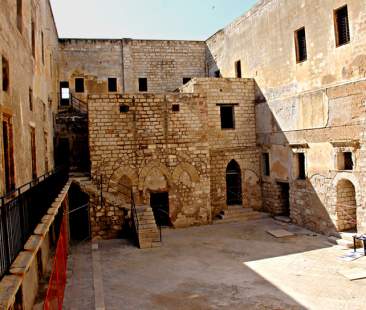 Fari e strutture marittime, occhi puntati sulla Colombaia di Trapani
